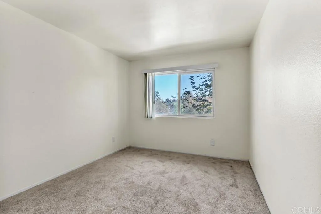 https://cdn.realtyfeed.com/cdn/127/307101221/8992e85d7b1c2bddbd1c969526fc152c.webp