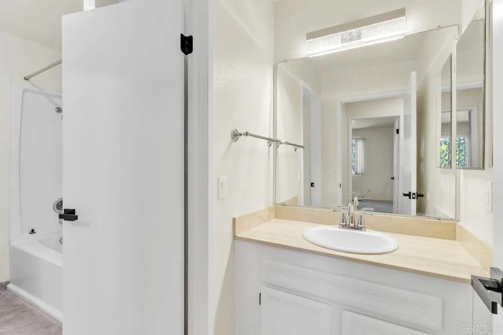 https://cdn.realtyfeed.com/cdn/127/307101221/af59a8fdfdb97d1b2ea00975ddebe034.webp