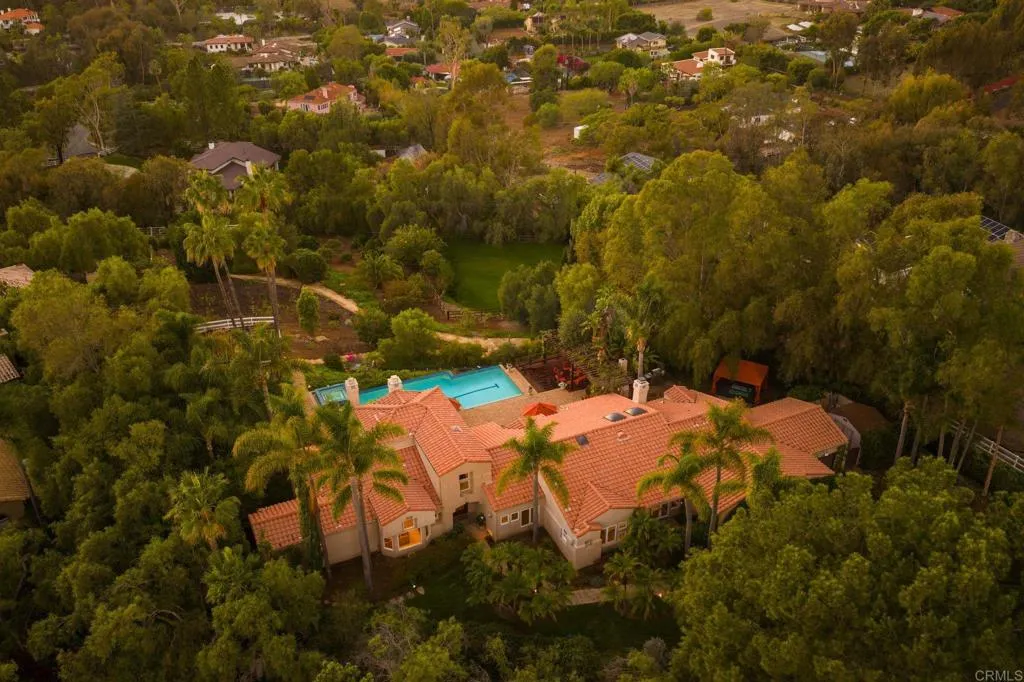 https://cdn.realtyfeed.com/cdn/127/307101270/0c2b60355c618ca6064e2efdf02dcd40.webp