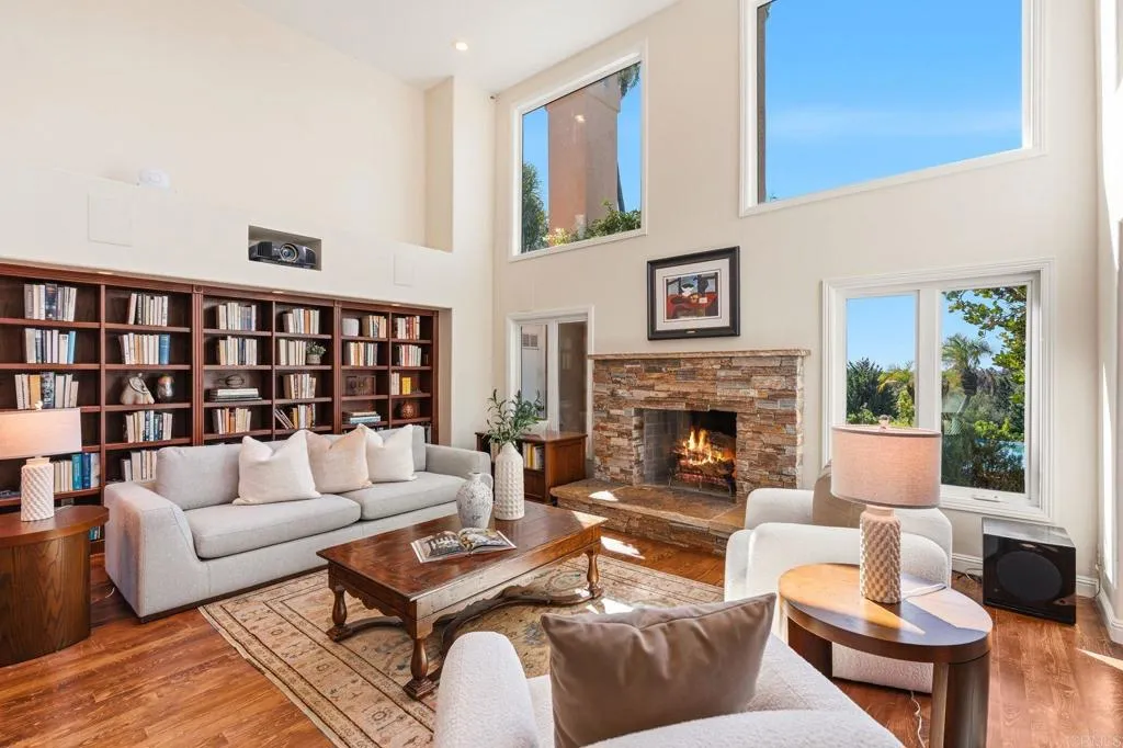 https://cdn.realtyfeed.com/cdn/127/307101270/15e6dac601c7e9e27318955ad56a3ef3.webp