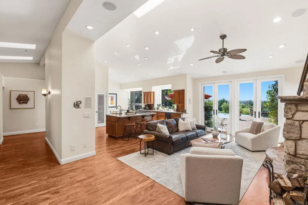 https://cdn.realtyfeed.com/cdn/127/307101270/bd12aa43595559063e6b2498c85fedc7.webp