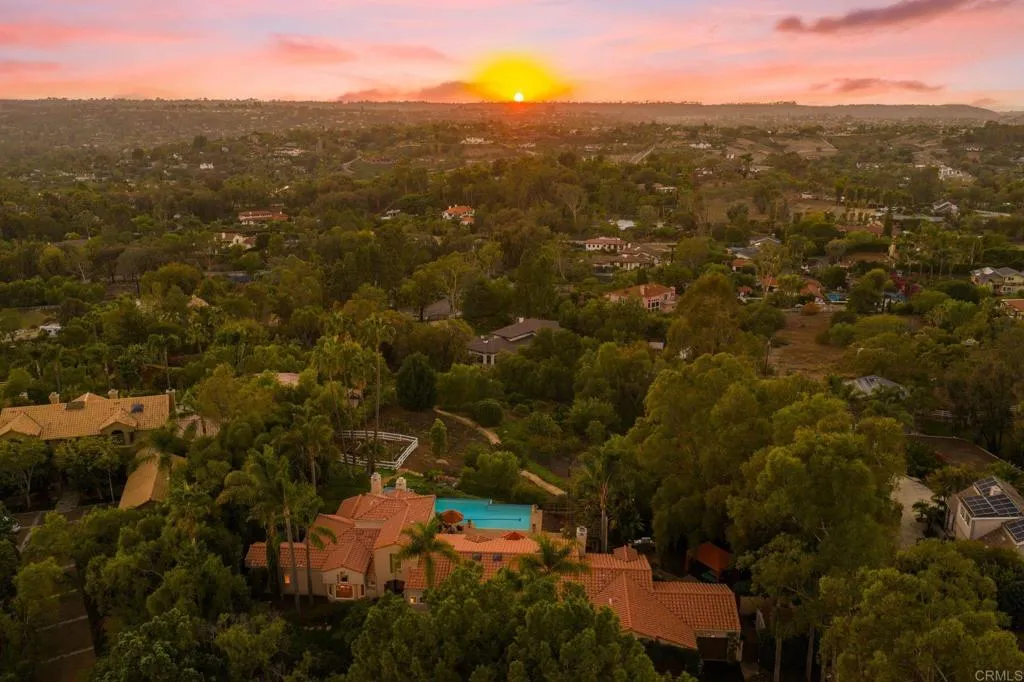 https://cdn.realtyfeed.com/cdn/127/307101270/f3bdcb5f8009b778605b3a467f2b7c1c.webp
