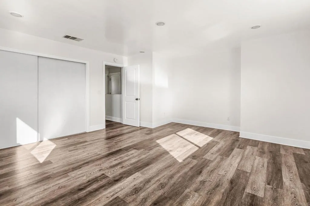 5206 La Paz Drive, San Diego, CA 92114
