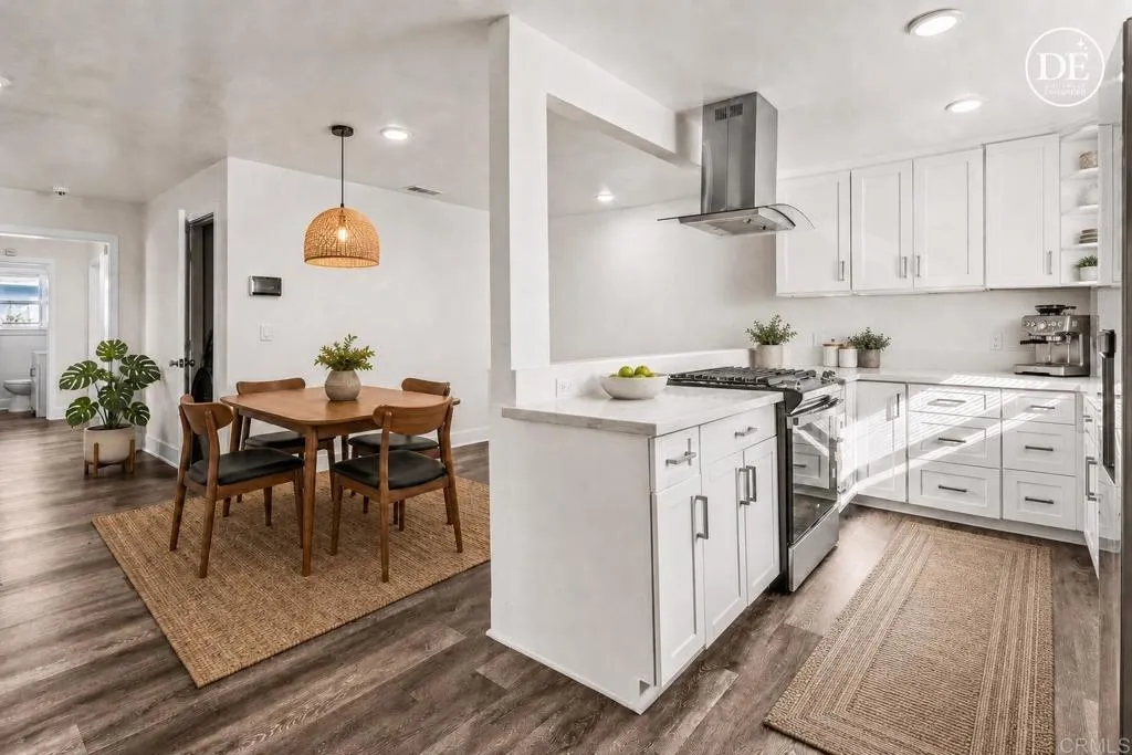 5206 La Paz Drive, San Diego, CA 92114