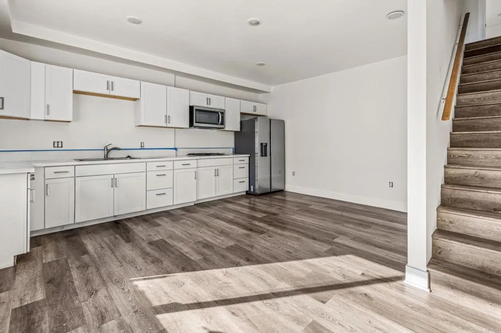 5206 La Paz Drive, San Diego, CA 92114