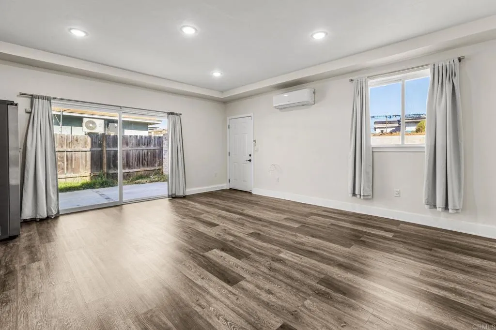 5206 La Paz Drive, San Diego, CA 92114