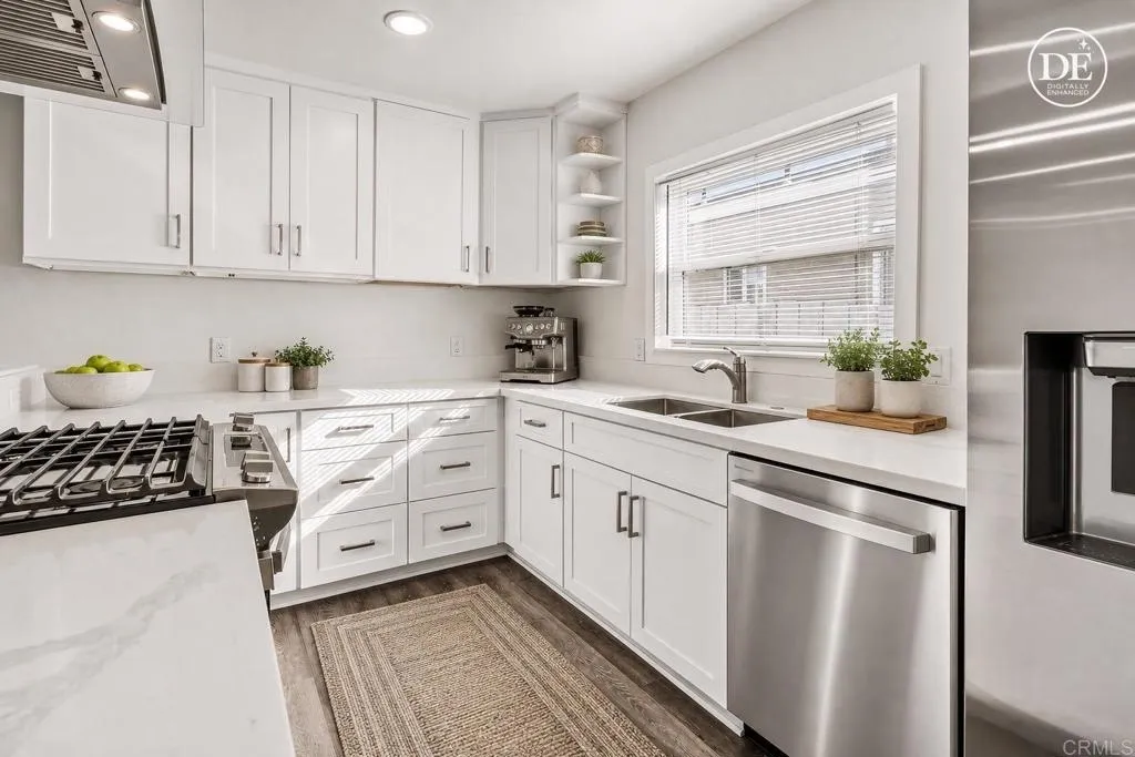 5206 La Paz Drive, San Diego, CA 92114