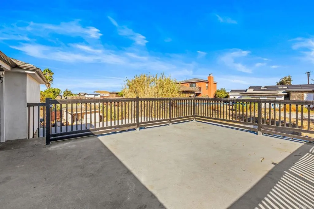 5206 La Paz Drive, San Diego, CA 92114
