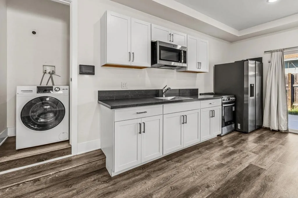 5206 La Paz Drive, San Diego, CA 92114