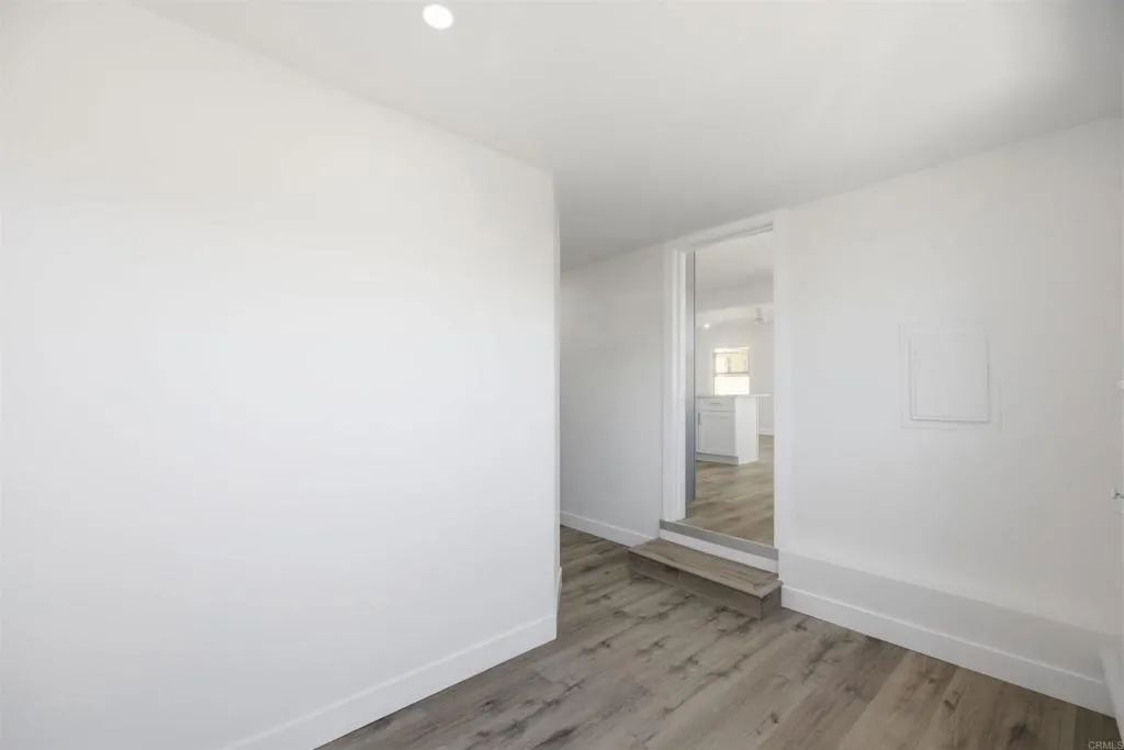 https://cdn.realtyfeed.com/cdn/127/307101302/2ce135b0aafeb488b1bf9ffc3b953c18.webp