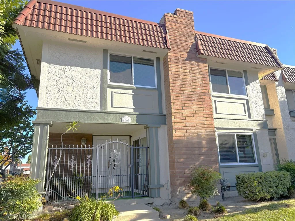 6860 Southampton Drive