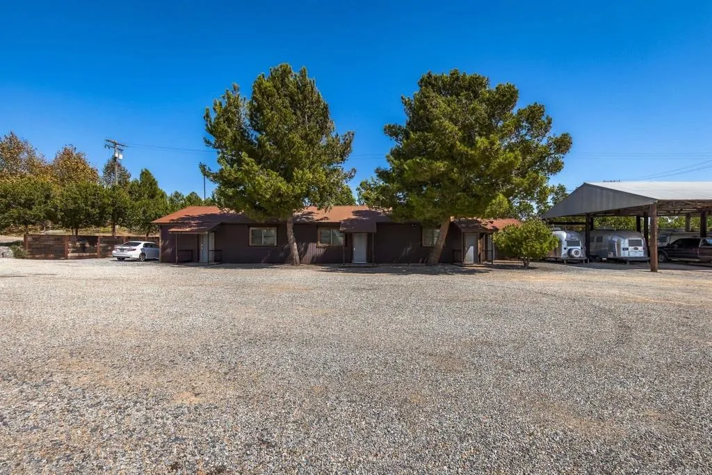 577 Sleeping Indian Rd, Oceanside, CA 92057 Apartments/Storage & Covered RV/Airstream Parking