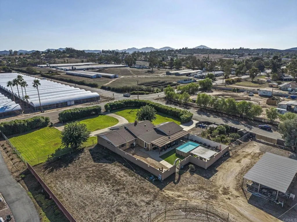 325 West Haverford, Ramona, CA 92065 325 West Haverford, Ramona, CA 92065