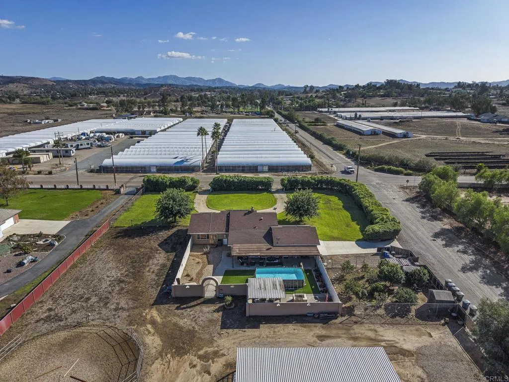 325 West Haverford, Ramona, CA 92065 325 West Haverford, Ramona, CA 92065