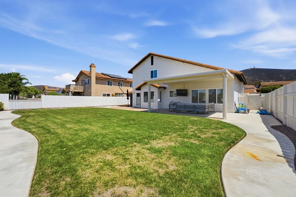 https://cdn.realtyfeed.com/cdn/127/307101411/2c1a4872022f3c7496cf58b0aeaa9650.webp