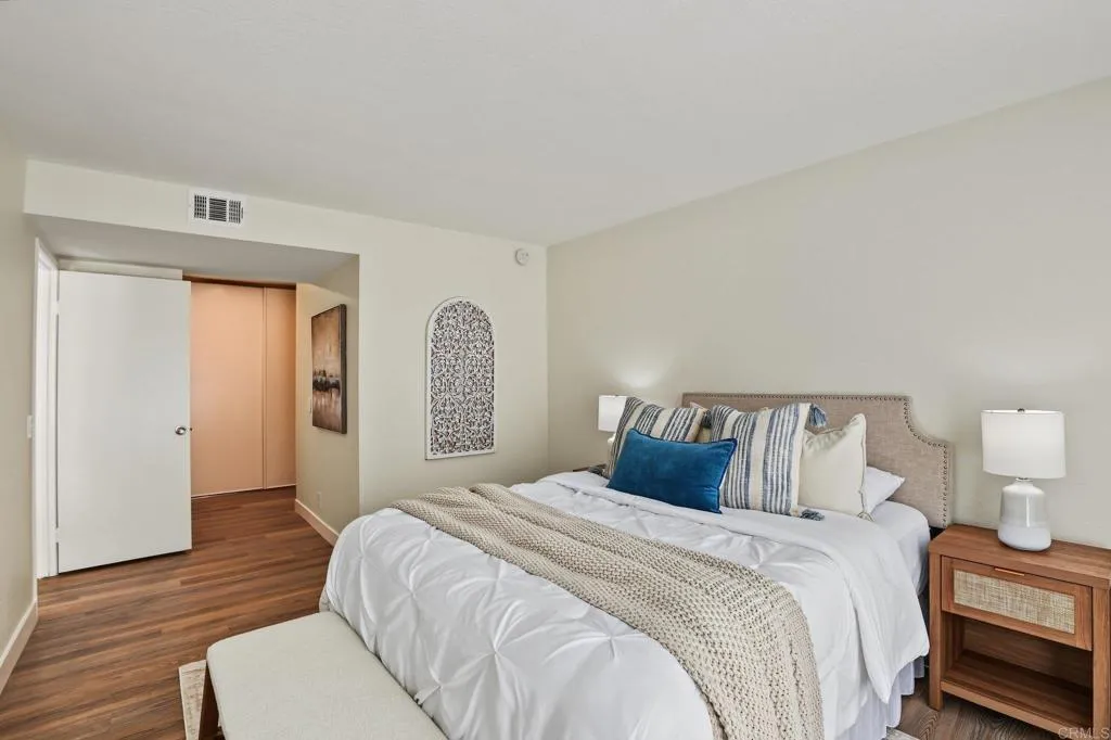 https://cdn.realtyfeed.com/cdn/127/307101467/f02e101aeafc2b48d78d18fe590b7aee.webp
