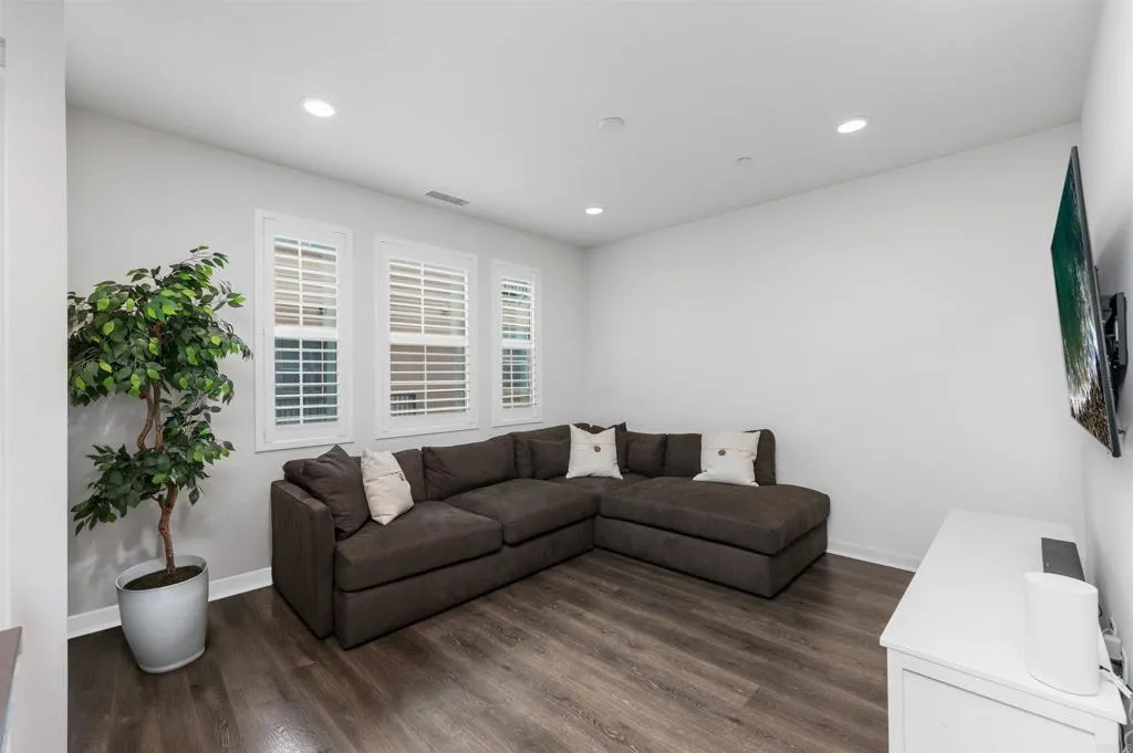 328 Waverunner Court, Santee, CA 92071 - Photo 4 of 49, Santee, CA