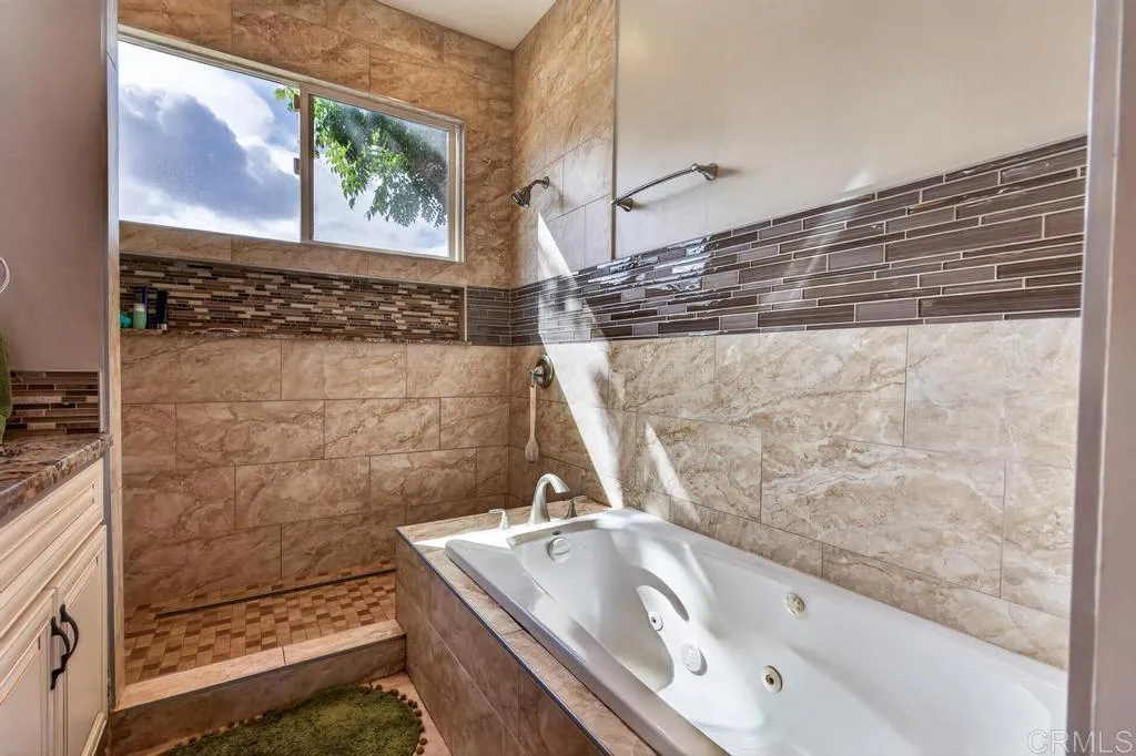 https://cdn.realtyfeed.com/cdn/127/307101599/f09a11e8cdb0552fbd6cc4ead6c8a592.webp