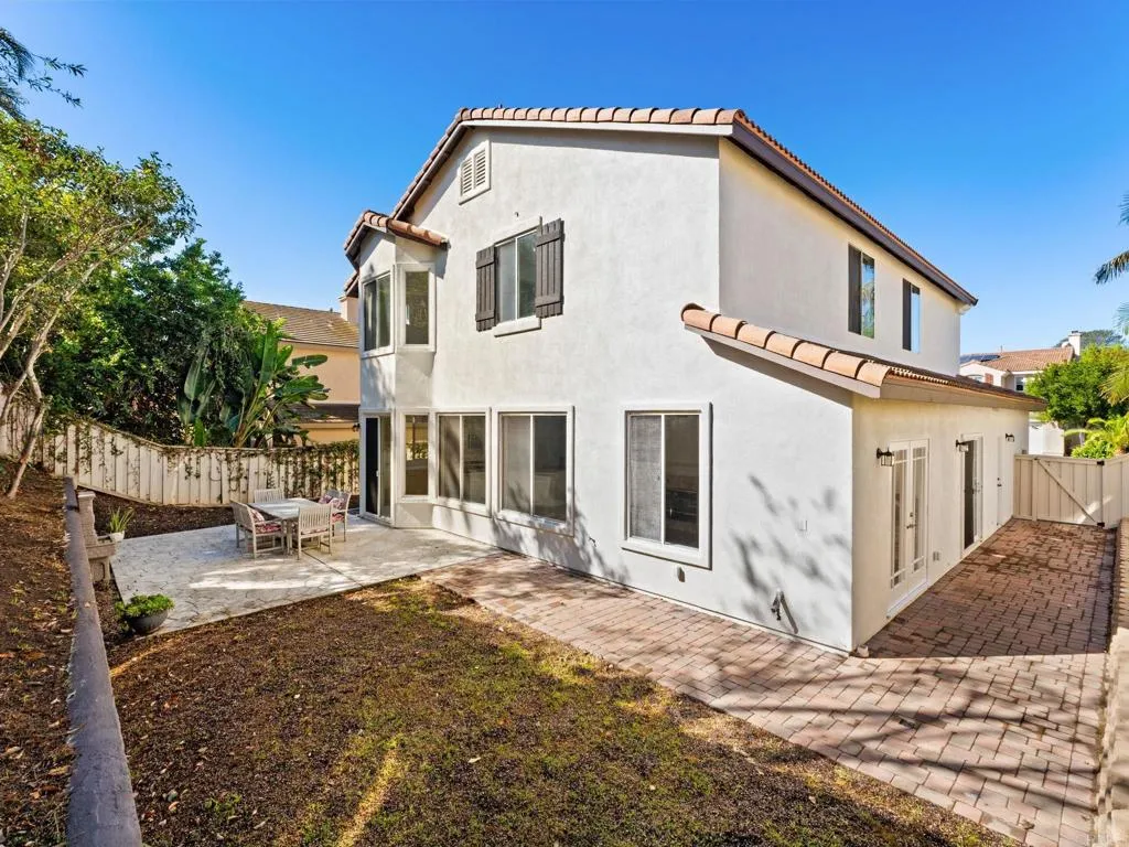 2353 Summerwind Place, Carlsbad, CA 92008 2353 Summerwind Place, Carlsbad, CA 92008