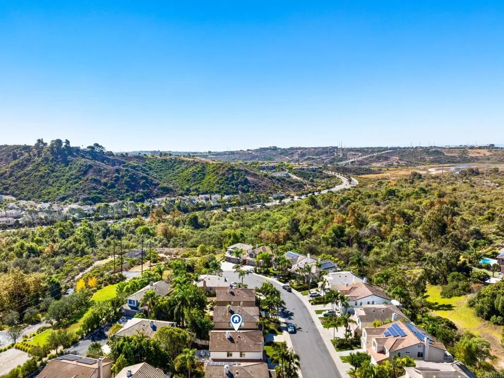 2353 Summerwind Place, Carlsbad, CA 92008 2353 Summerwind Place, Carlsbad, CA 92008