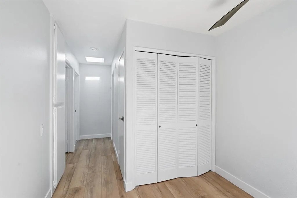 https://cdn.realtyfeed.com/cdn/127/307101664/6229e35d7fe95a28fba929634a756a26.webp