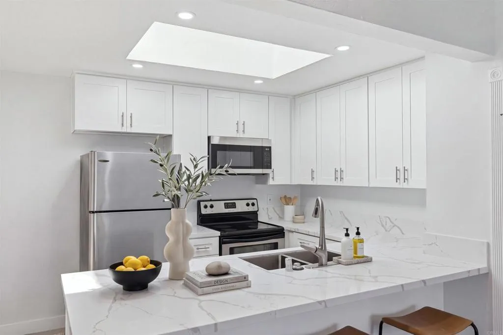 https://cdn.realtyfeed.com/cdn/127/307101664/e3a134007de9115ef4338ae69f492a93.webp