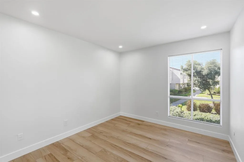 https://cdn.realtyfeed.com/cdn/127/307101664/f42c7c091adc1202d0fb76efbb7ccc8f.webp