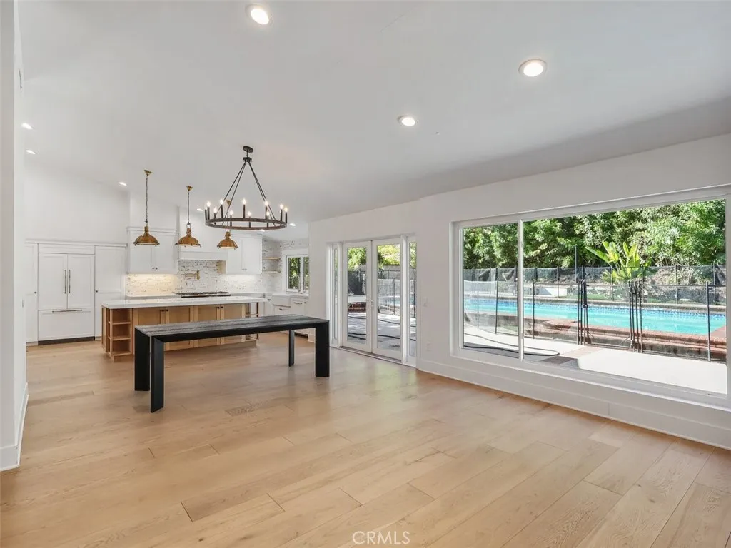 Tarzana, CA 91356