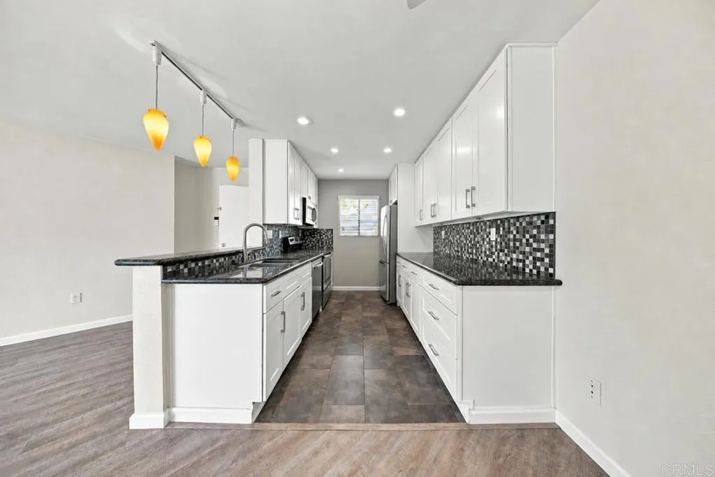 https://cdn.realtyfeed.com/cdn/127/307101722/4484149d2a5d928398f6a449b367ddd6.webp