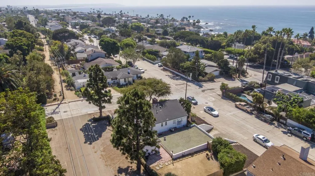 https://cdn.realtyfeed.com/cdn/127/307101758/0b3b5379e1cc6732ba68a1e1d23fad54.webp