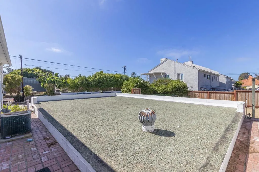 https://cdn.realtyfeed.com/cdn/127/307101758/1d13f791ab69e74b169387b6ff154c0c.webp