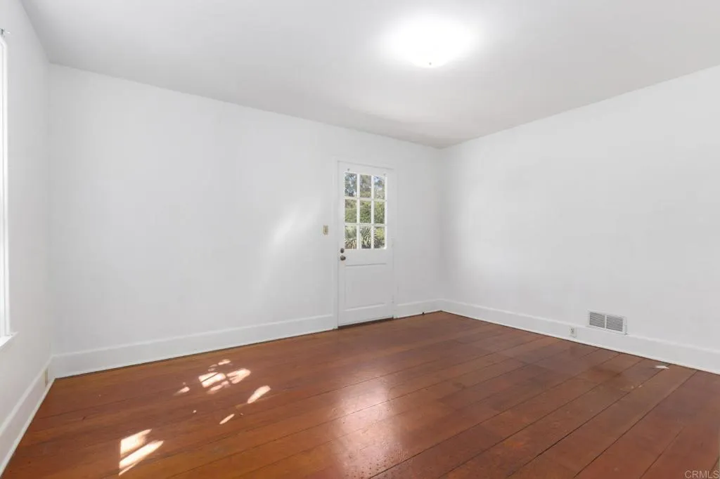 https://cdn.realtyfeed.com/cdn/127/307101758/4aec45c646df92489853459071f20eed.webp