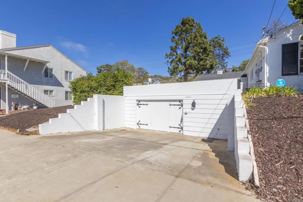 https://cdn.realtyfeed.com/cdn/127/307101758/7a2f2a49b50f6e15cec2014eb23afee5.webp