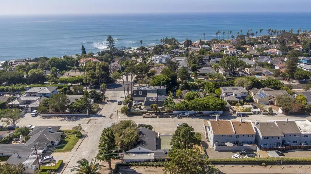 https://cdn.realtyfeed.com/cdn/127/307101758/9e071122e5d65619ddb26940df05872b.webp