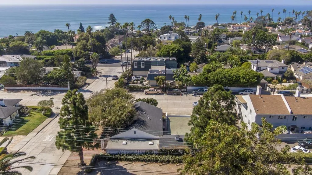 https://cdn.realtyfeed.com/cdn/127/307101758/d08bf7ac59f1b3c4a143f9e2b574ce37.webp