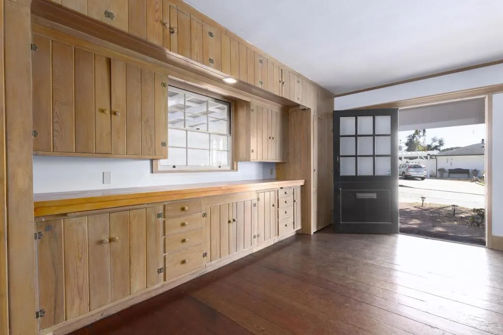 https://cdn.realtyfeed.com/cdn/127/307101758/e98610494323f21171a14dab2cc0a271.webp