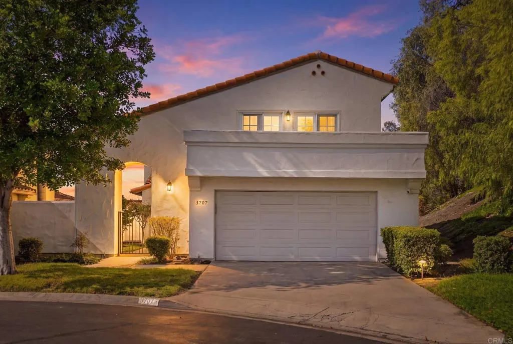 3707 Wildrose Glen, Escondido, CA 92025 - Main photo, Escondido, CA