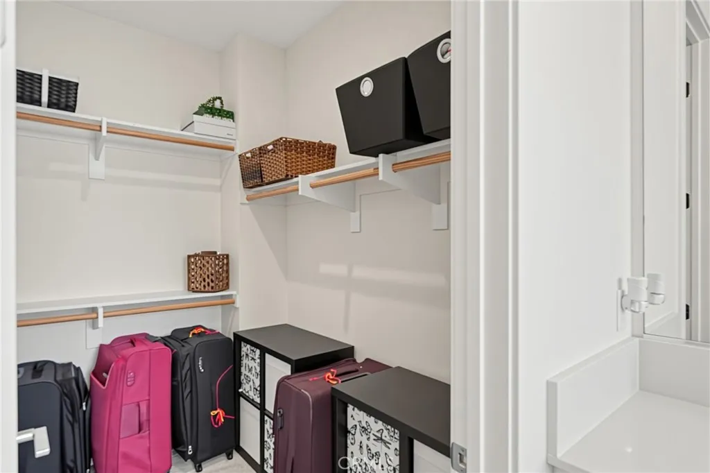 https://cdn.realtyfeed.com/cdn/127/307101797/232456b5004bcaed243b1a7ad0f70837.webp