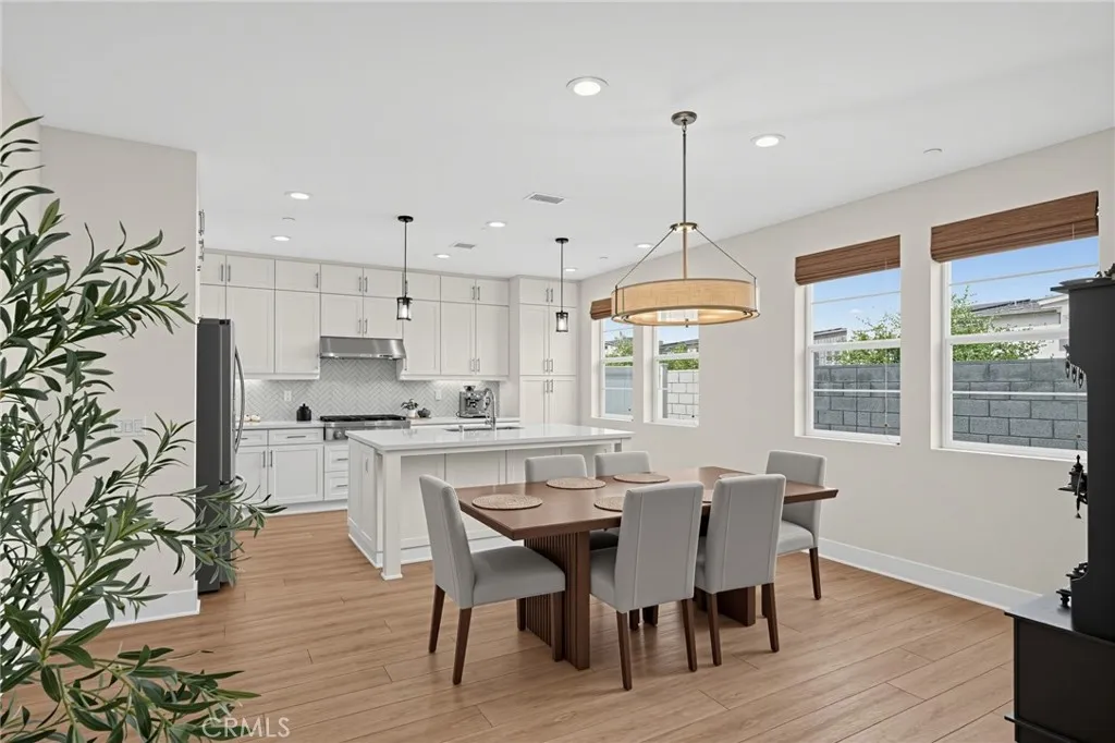 https://cdn.realtyfeed.com/cdn/127/307101797/b08b88521cb3a8efc51edbb535bbaf50.webp