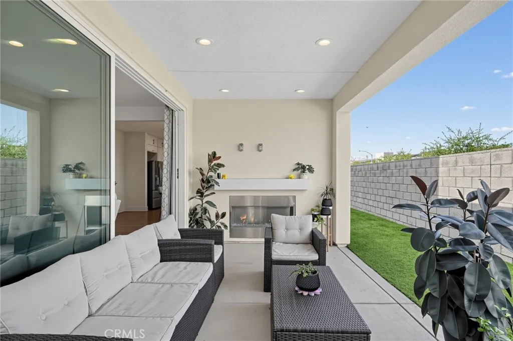 https://cdn.realtyfeed.com/cdn/127/307101797/f75d8800ef8c56942fd606eab4f8e319.webp