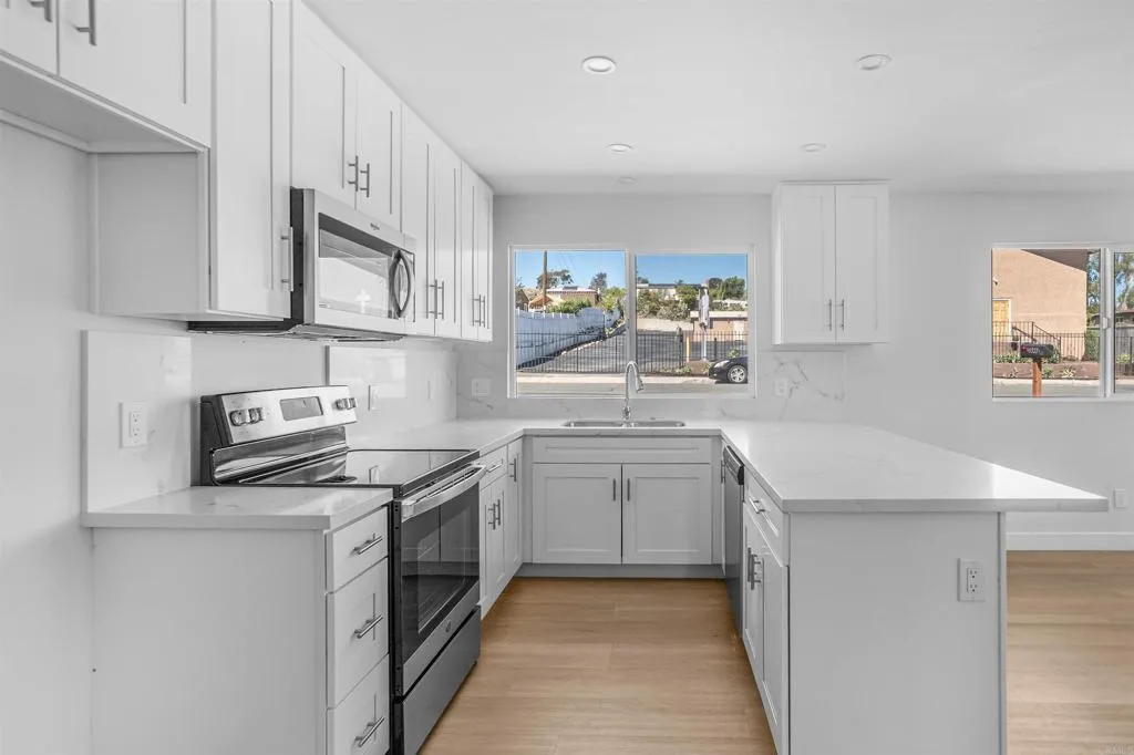 6327-1/2 Brooklyn Avenue, San Diego, CA 92114