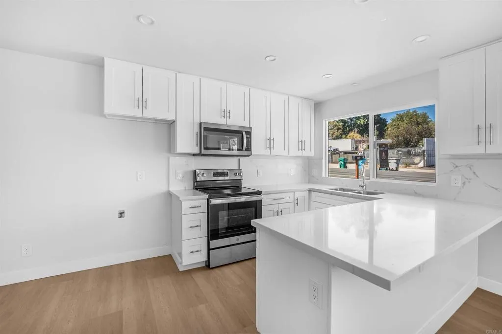 6327-1/2 Brooklyn Avenue, San Diego, CA 92114