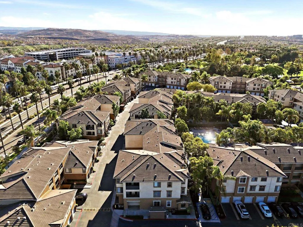 https://cdn.realtyfeed.com/cdn/127/307101849/8d48f6c259f4377e78af736dfe58607b.webp