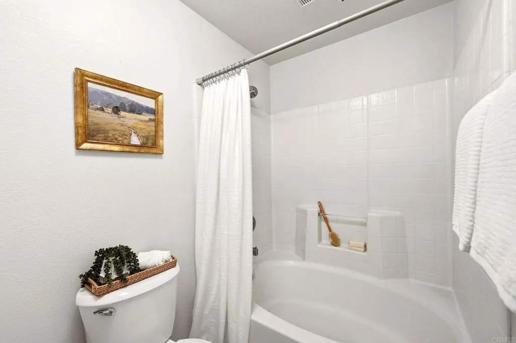 https://cdn.realtyfeed.com/cdn/127/307101849/affff2cd0ef4047709b074369d9823f9.webp