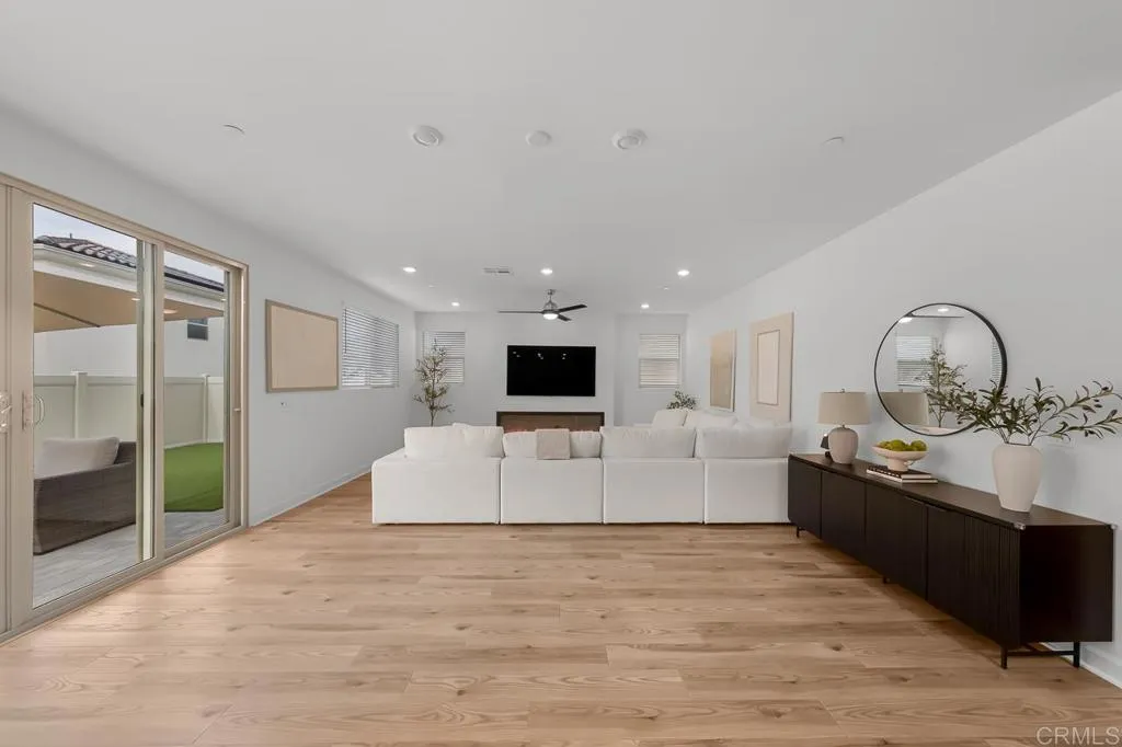 1524 Painted Cave Avenue, Chula Vista, CA 91913