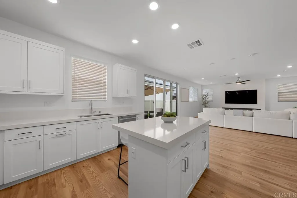 1524 Painted Cave Avenue, Chula Vista, CA 91913