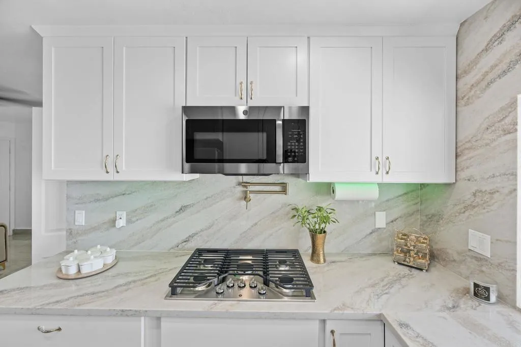 https://cdn.realtyfeed.com/cdn/127/307101889/34ec37bd9188abb88d3e1f67b59d533d.webp