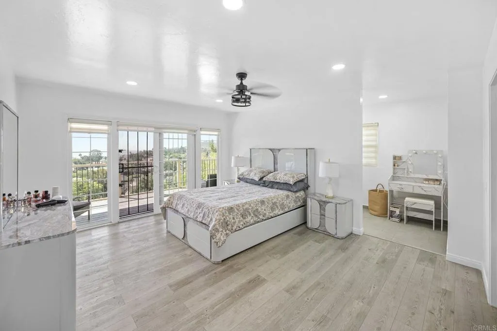 https://cdn.realtyfeed.com/cdn/127/307101889/65f4bd37f4637d295618ac18eac530e1.webp