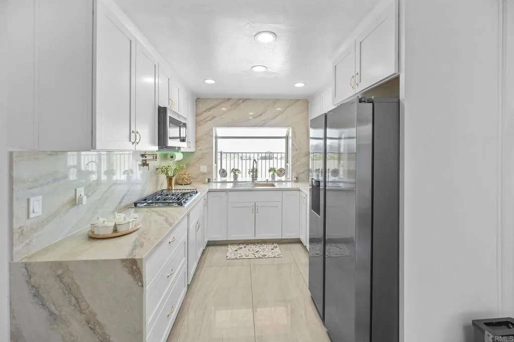 https://cdn.realtyfeed.com/cdn/127/307101889/71ce2b8ef5e21d72adaa9b6149c99abd.webp