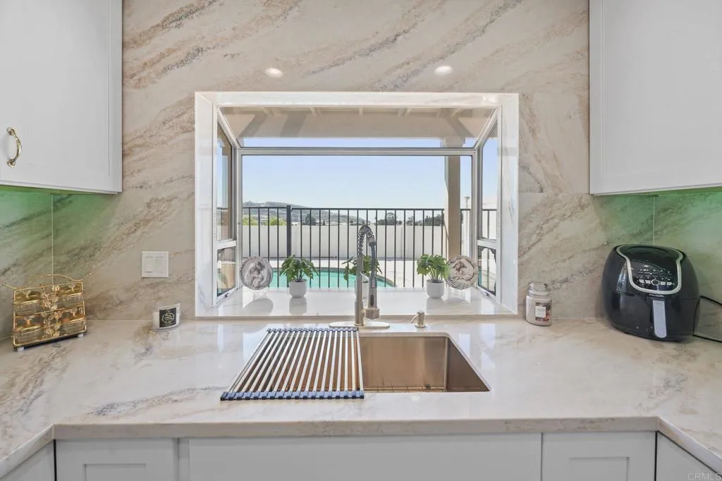 https://cdn.realtyfeed.com/cdn/127/307101889/a35a29bfeb808b5ae02651c7ec41c3e6.webp